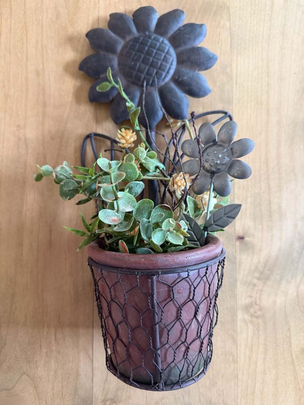 Rustic Metal Wall Planter w/Faux Flower Ring and Sunflower Metal Stake